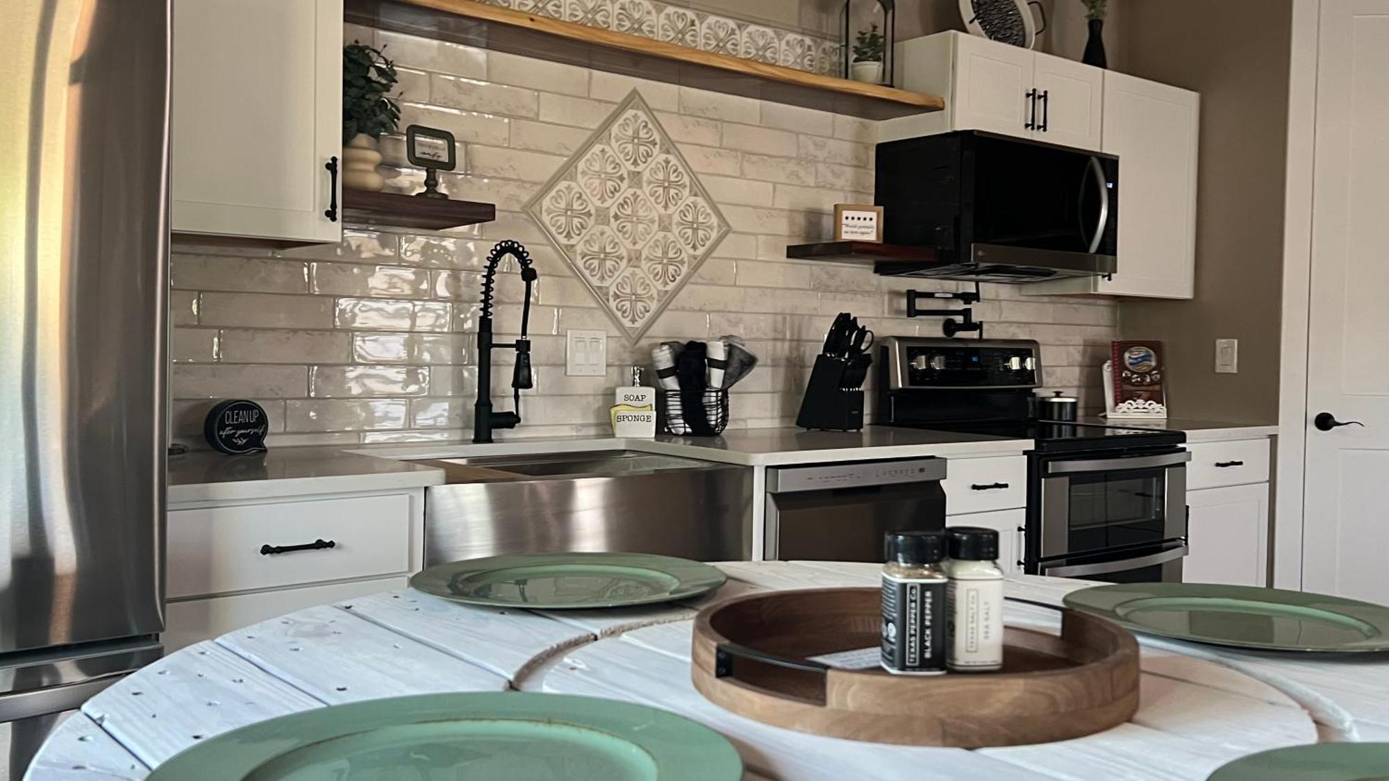 The Shophouse At Transplant Acres Apartment Bandera
